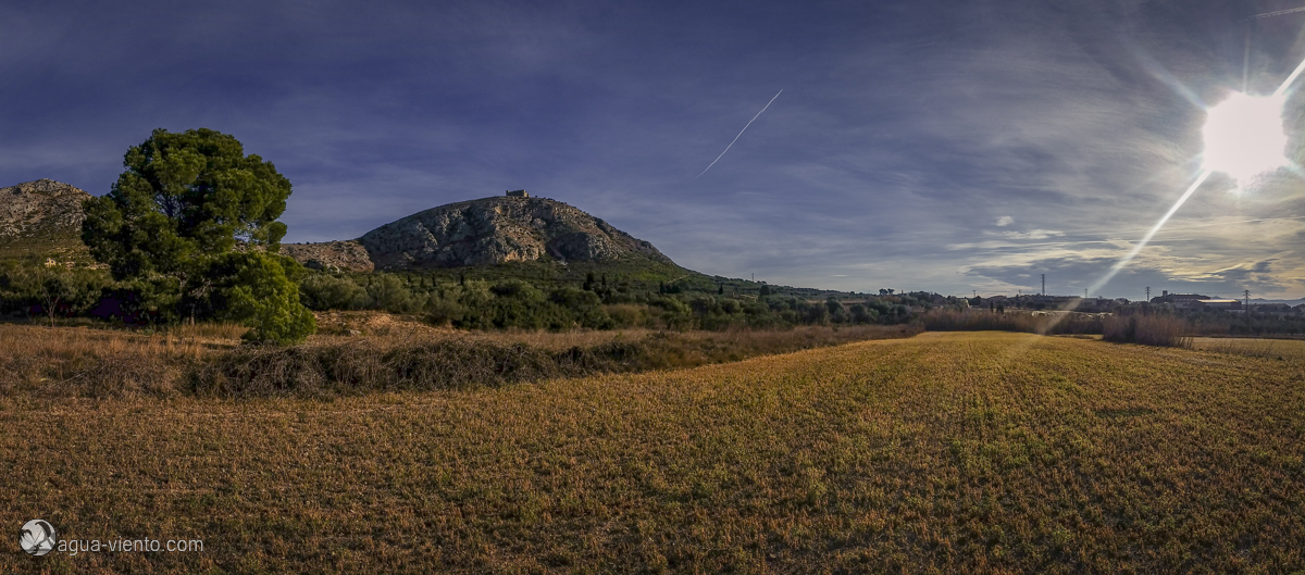 Paragliding Castell de Montgri on Costa Brava in Catalonia - landing area Torroella de Montgrí
