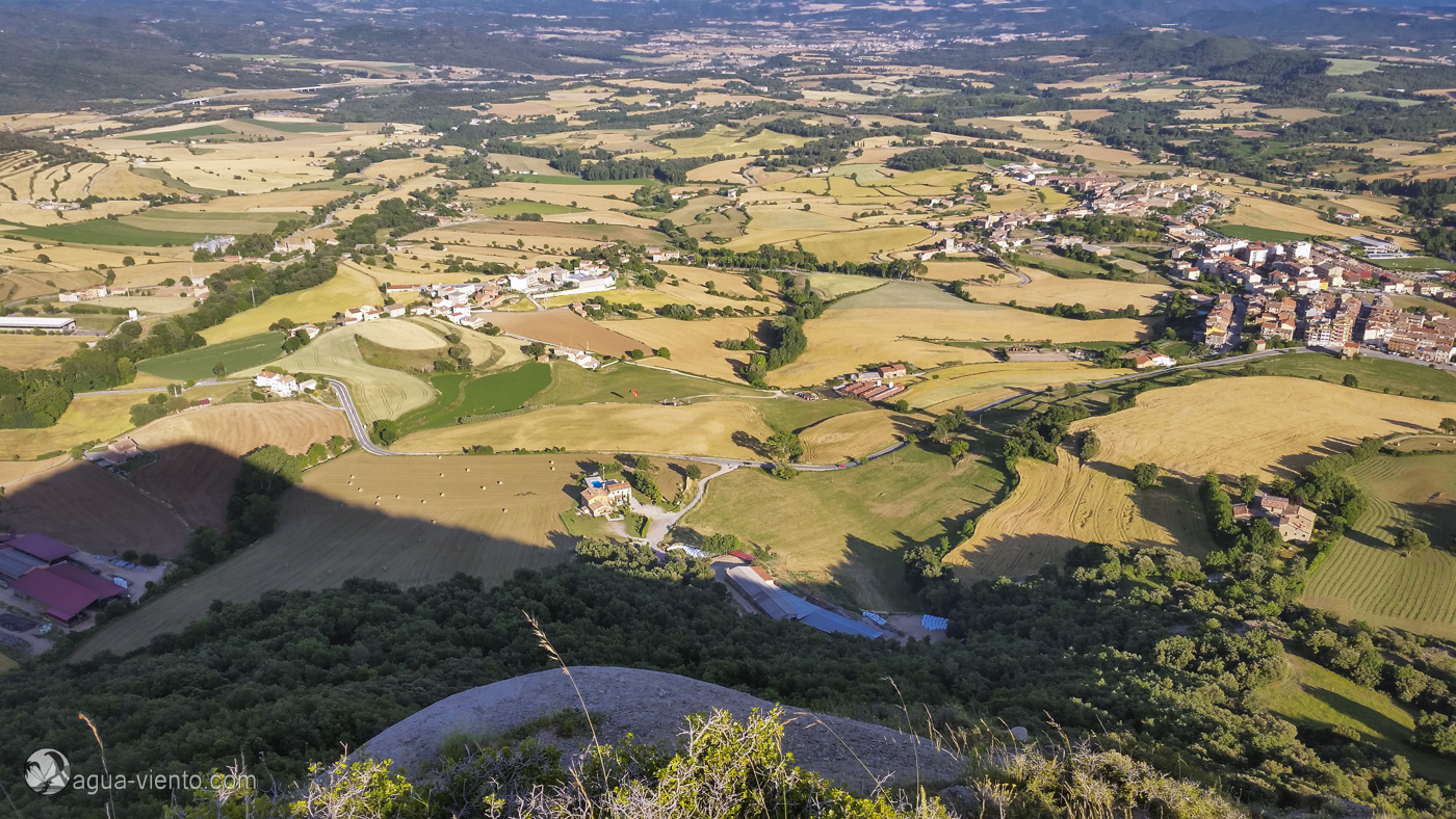 Catalonia, Berga - flyzone and approch for paragliders